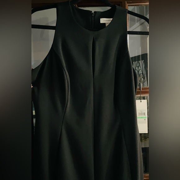 ๐ Semi-Formal Hi-Low Black Dress.
Perfect for Special Events
Size: 8 - Picture 8 of 14